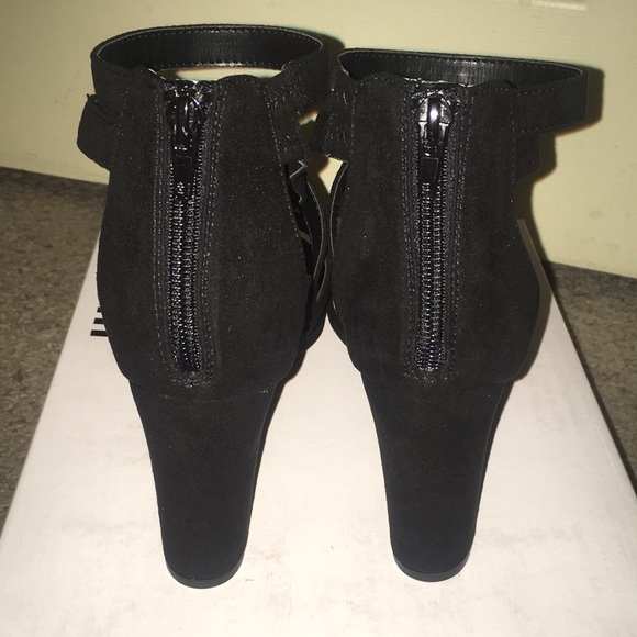 Elegant black strappy sandals - Picture 5 of 6